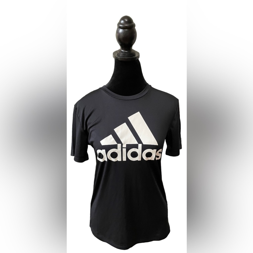 Adidas: Black and White Short Sleeve Tee Shirt